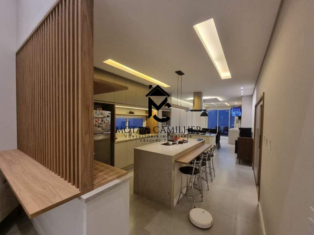 Casa em condominio à venda no Itapecerica: 