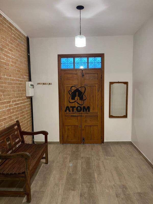Casa Comercial à venda no Centro: 