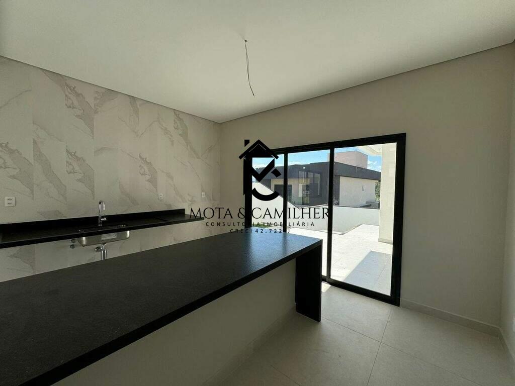 Casa em condominio à venda no Itapecerica: 