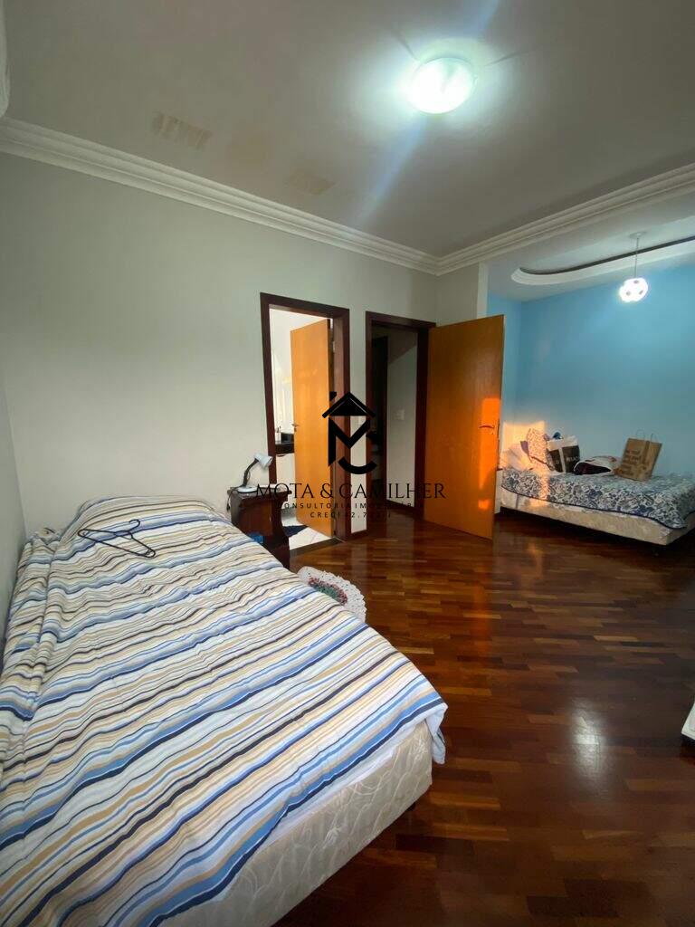 Casa em condominio à venda no Esplanada Independência: 