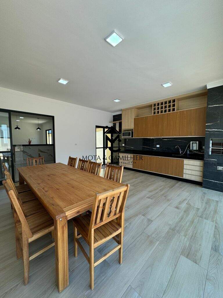 Casa em condominio à venda no Residencial Santa Izabel: 