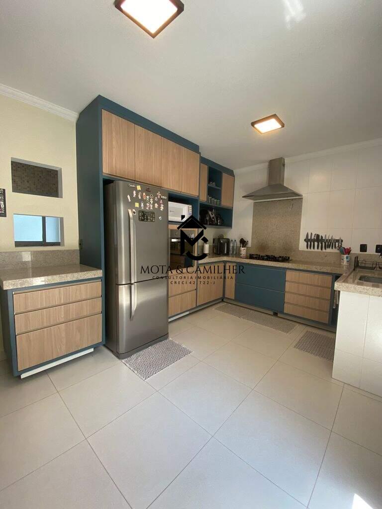 Casa em condominio à venda no Caminho Novo: 