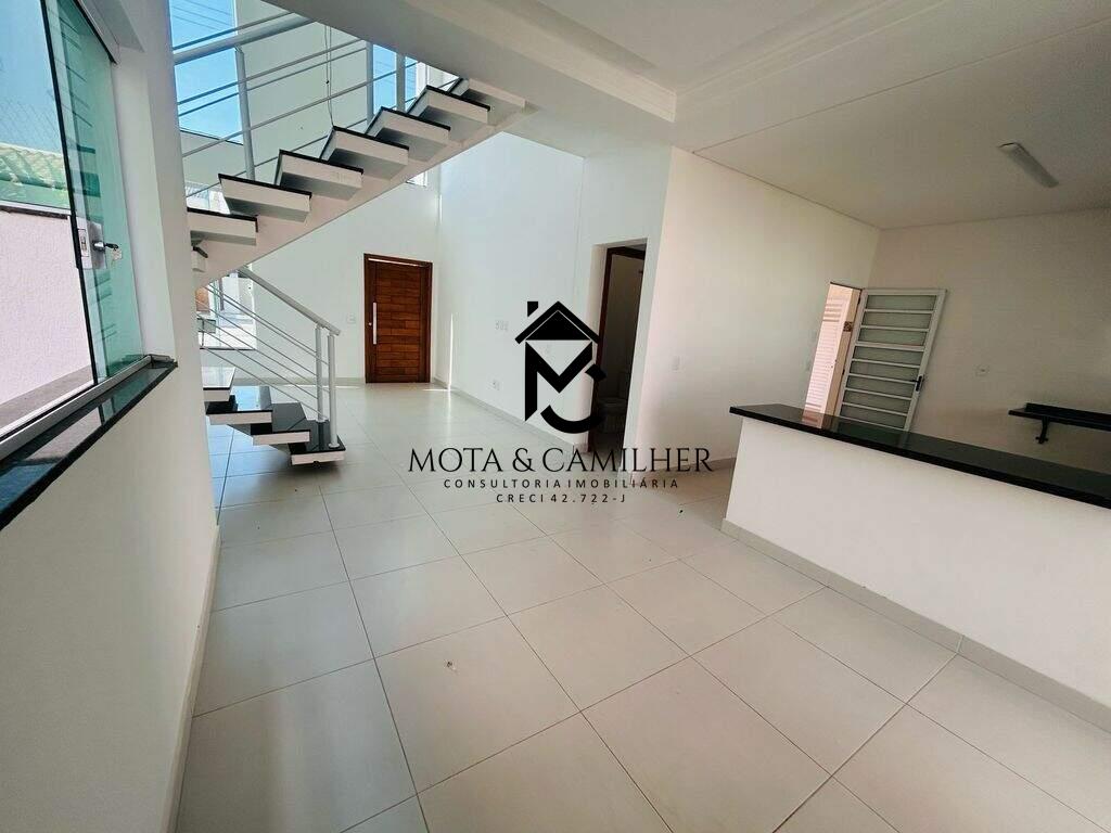 Casa em condominio à venda no Piracangaguá: 