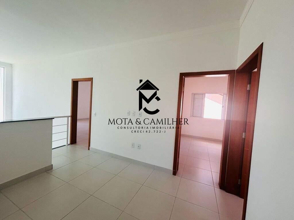 Casa em condominio à venda no Piracangaguá: 