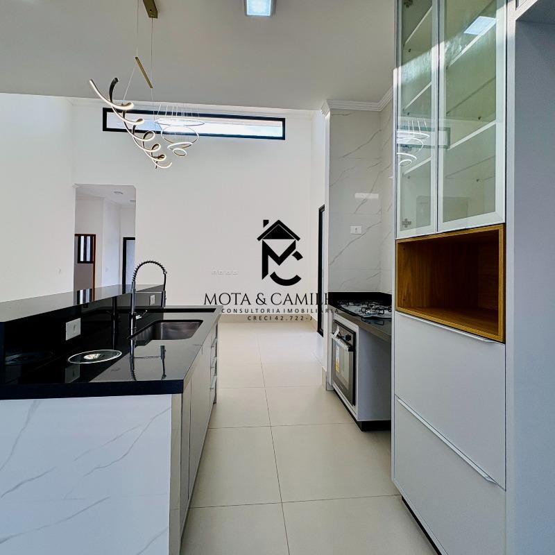 Casa em condominio à venda no Jardim Santa Tereza: 