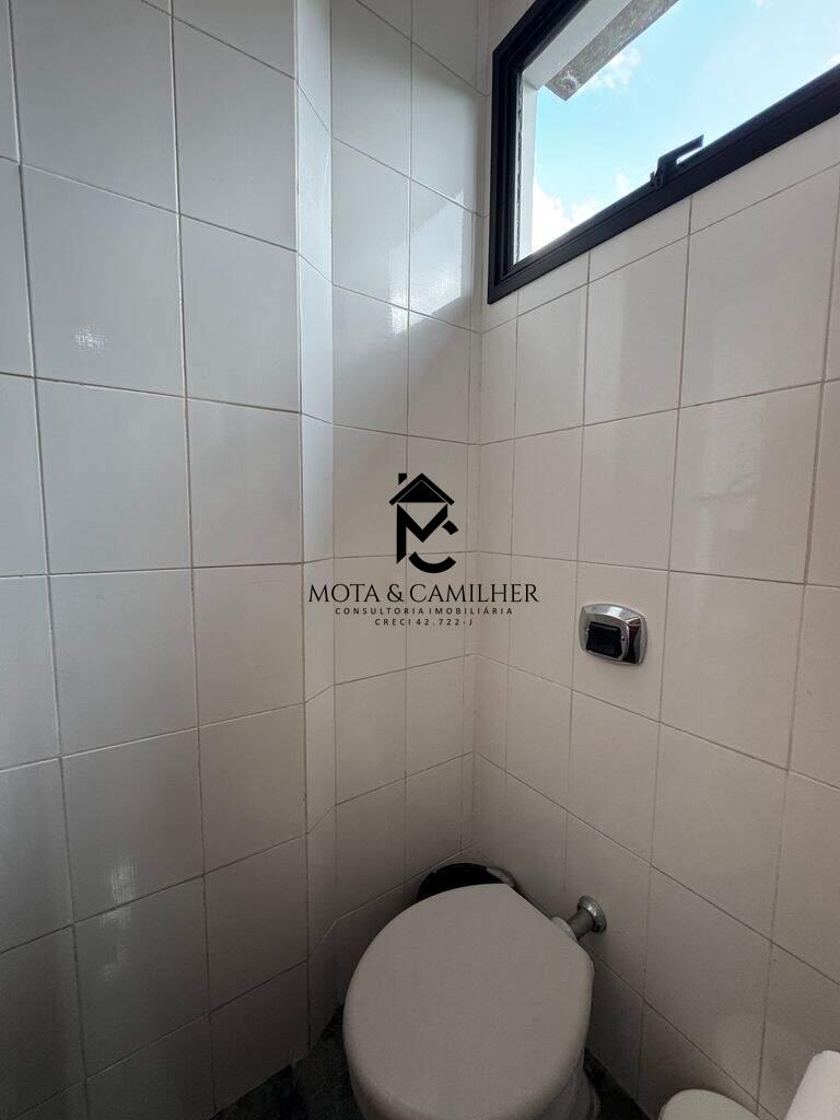 Sala à venda no Centro: 