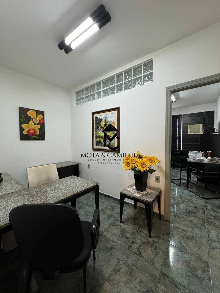 Sala à venda no Centro: 