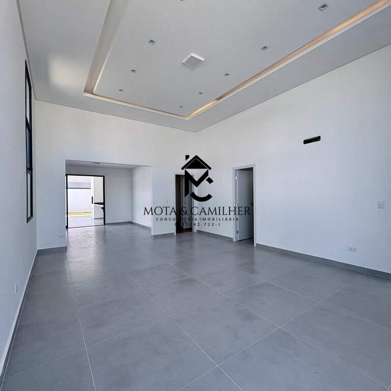 Casa em condominio à venda no Piracangaguá: 