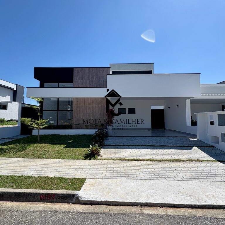 Casa em condominio à venda no Piracangaguá: 