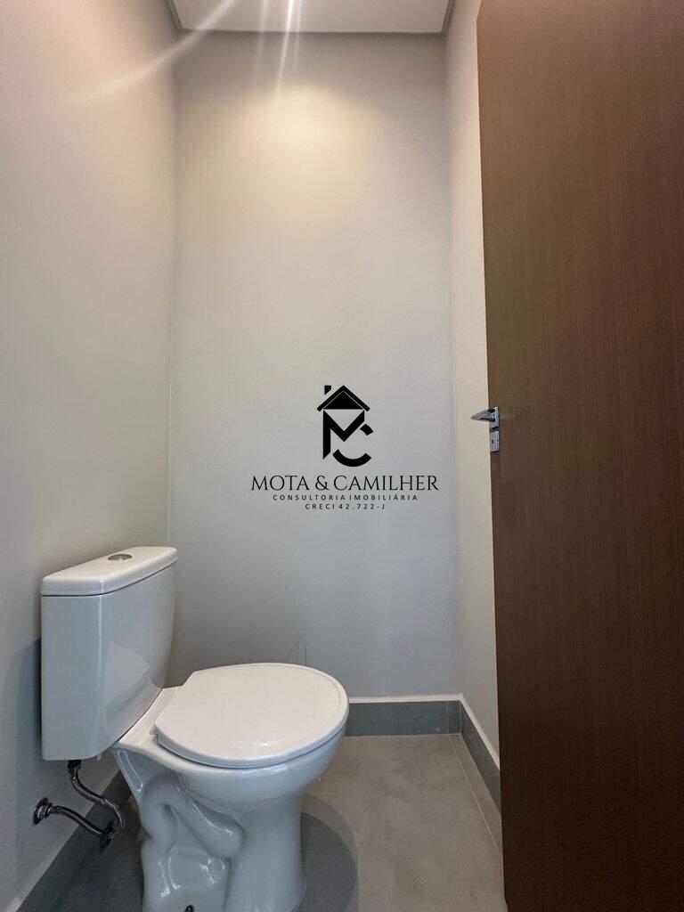 Casa em condominio à venda no Itapecirica: 