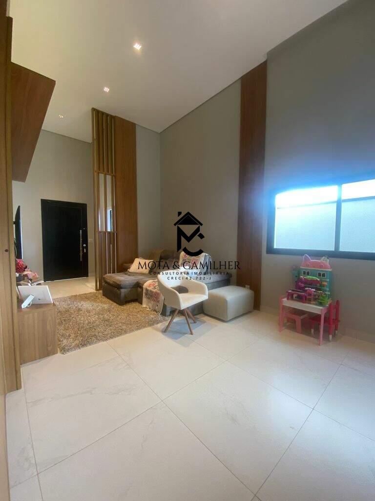 Casa em condominio à venda no Piracangaguá: 