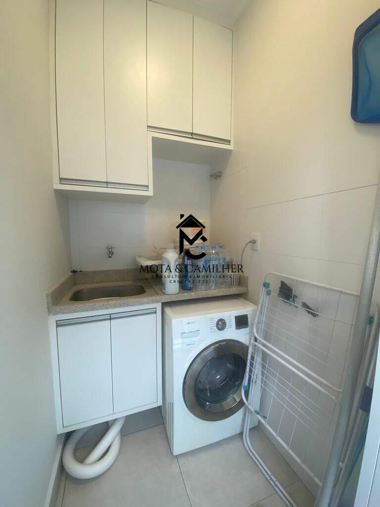 Casa em condominio à venda no Piracangaguá: 