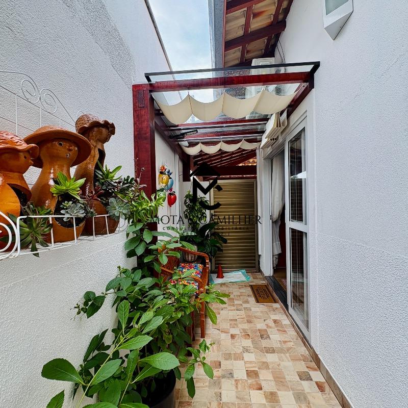 Casa em condominio à venda no Chácara Barreiro: 