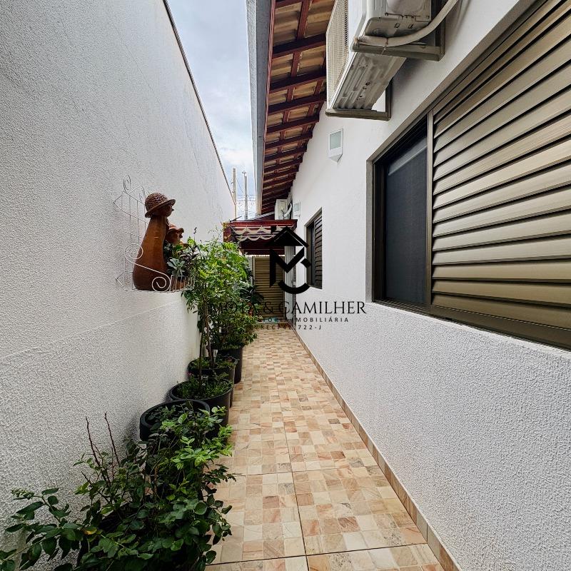 Casa em condominio à venda no Chácara Barreiro: 