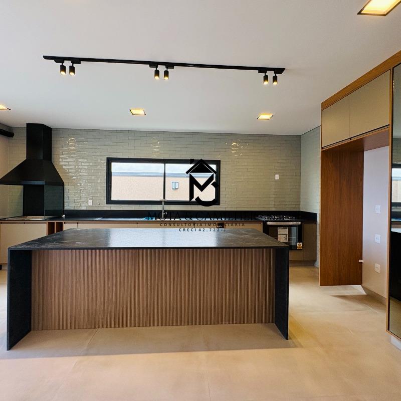 Casa em condominio à venda no Bairro dos Guedes: 