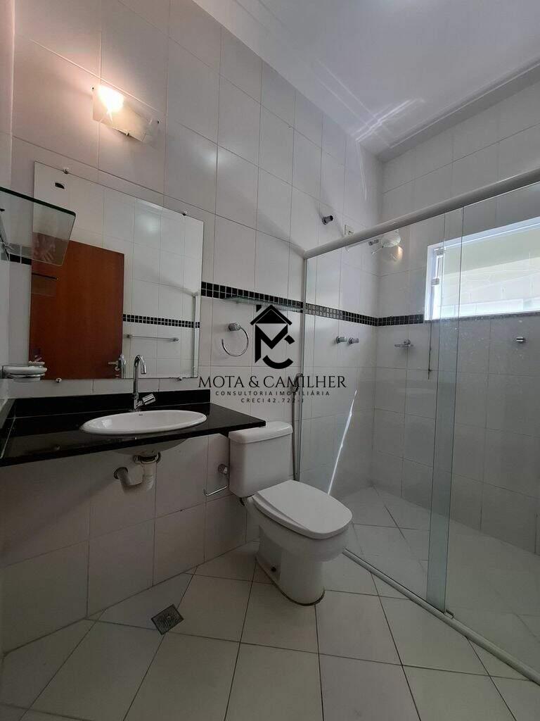 Casa em condominio à venda no Piracangaguá: 