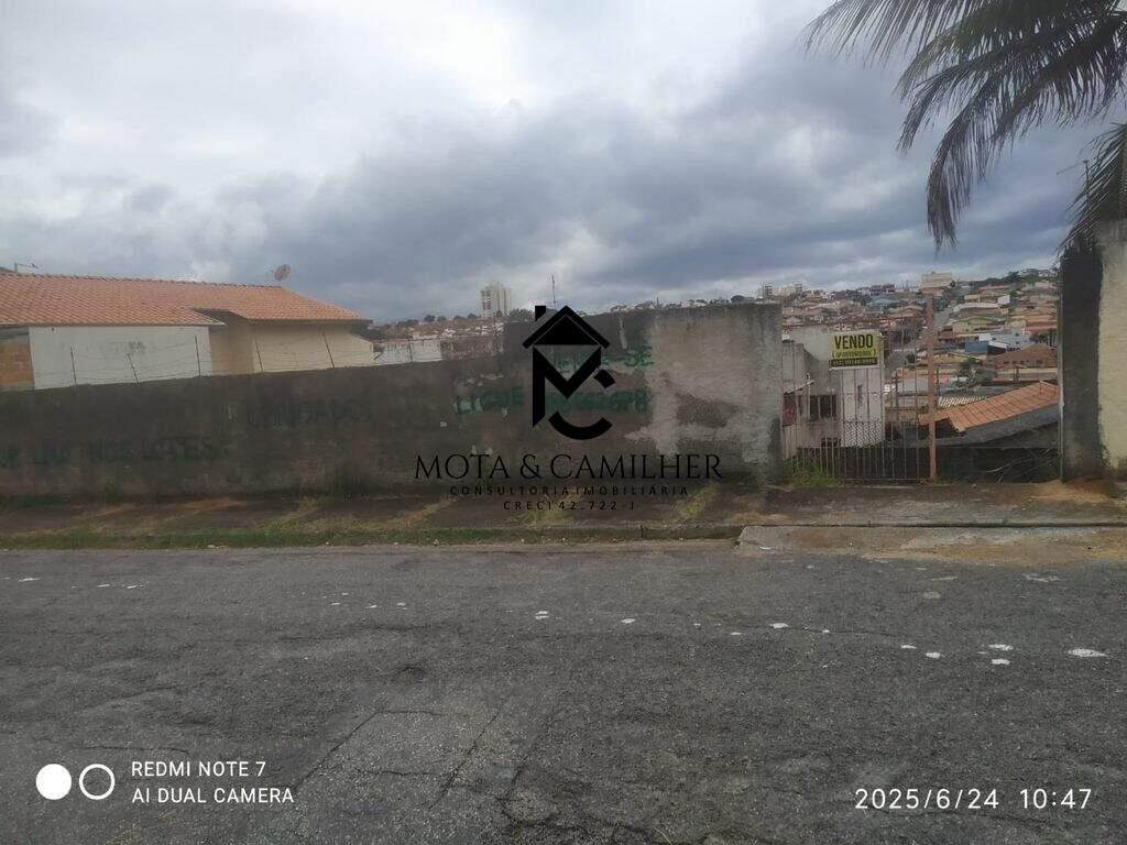 Terreno/Lote à venda no São Gonçalo: 