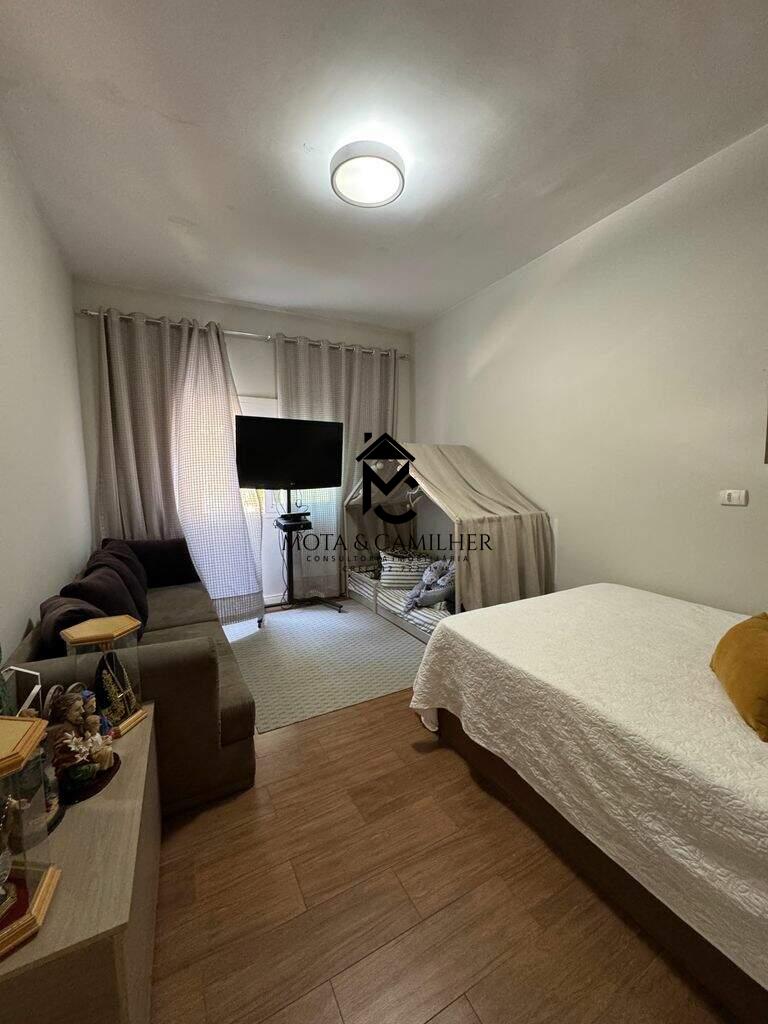 Casa em condominio à venda no Piracangaguá: 