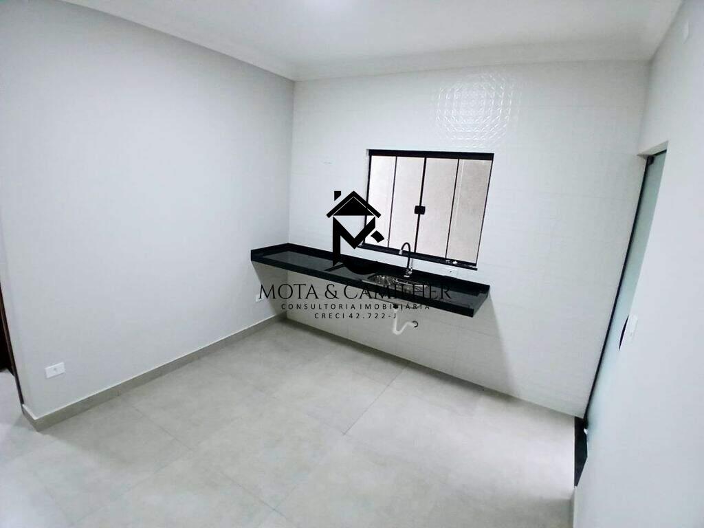 Casa à venda no Granja Daniel: 