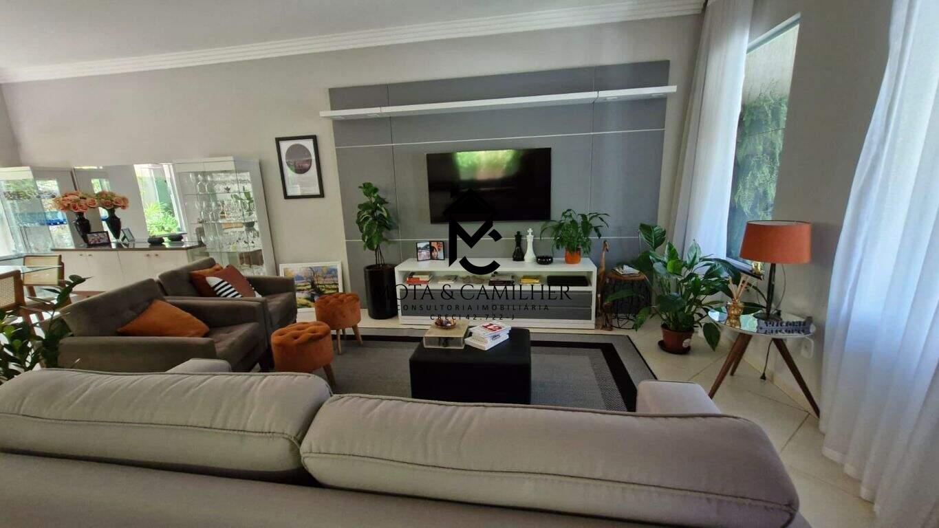 Casa em condominio à venda no Castelos: 