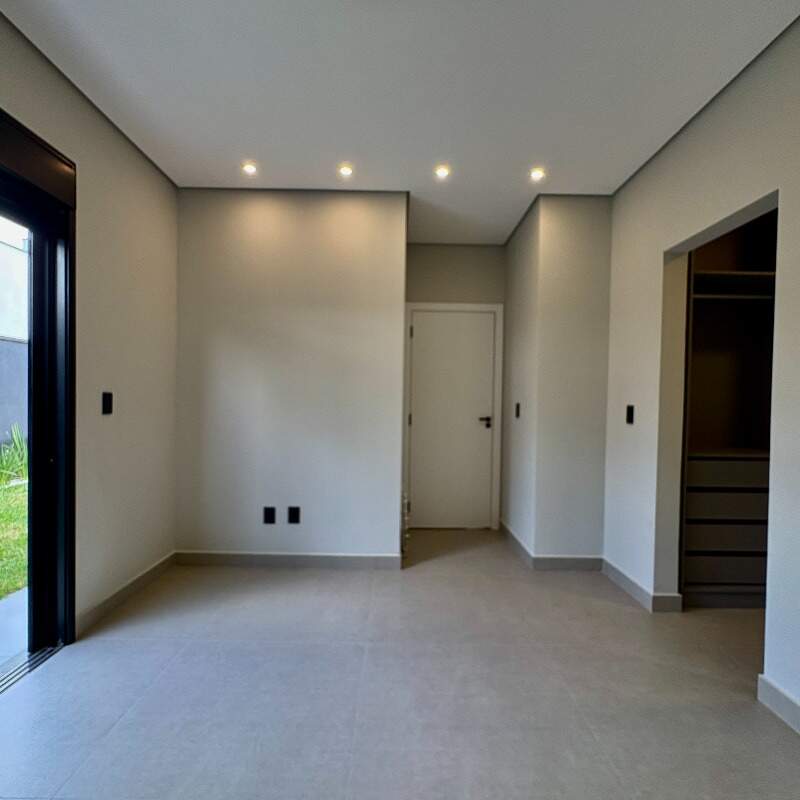 Casa em condominio à venda no Jardim Santa Tereza: 