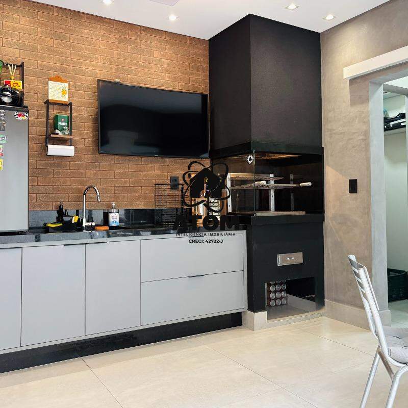 Casa em condominio à venda no Itapecerica: 