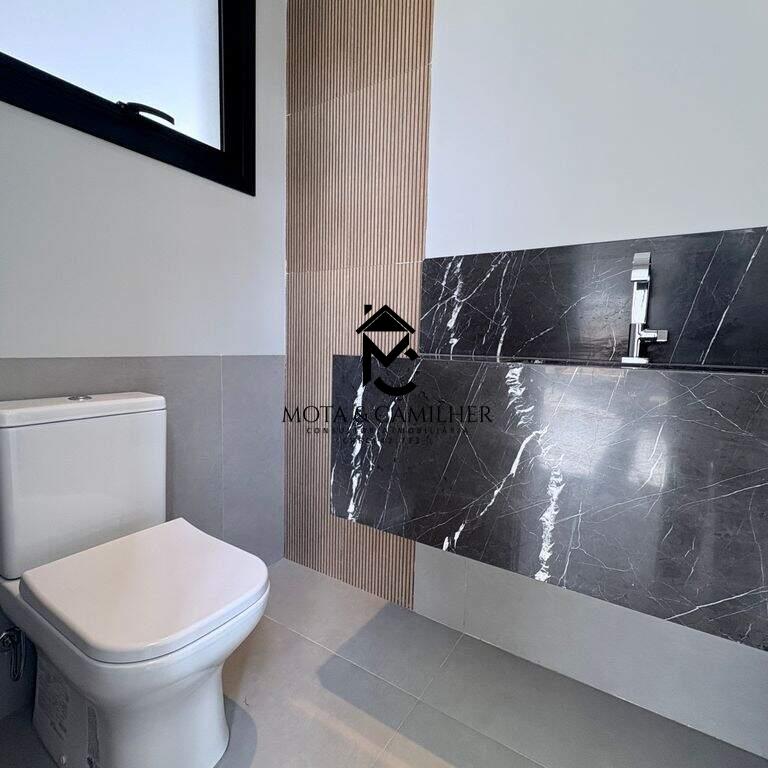 Casa em condominio à venda no Alphaville 2: 