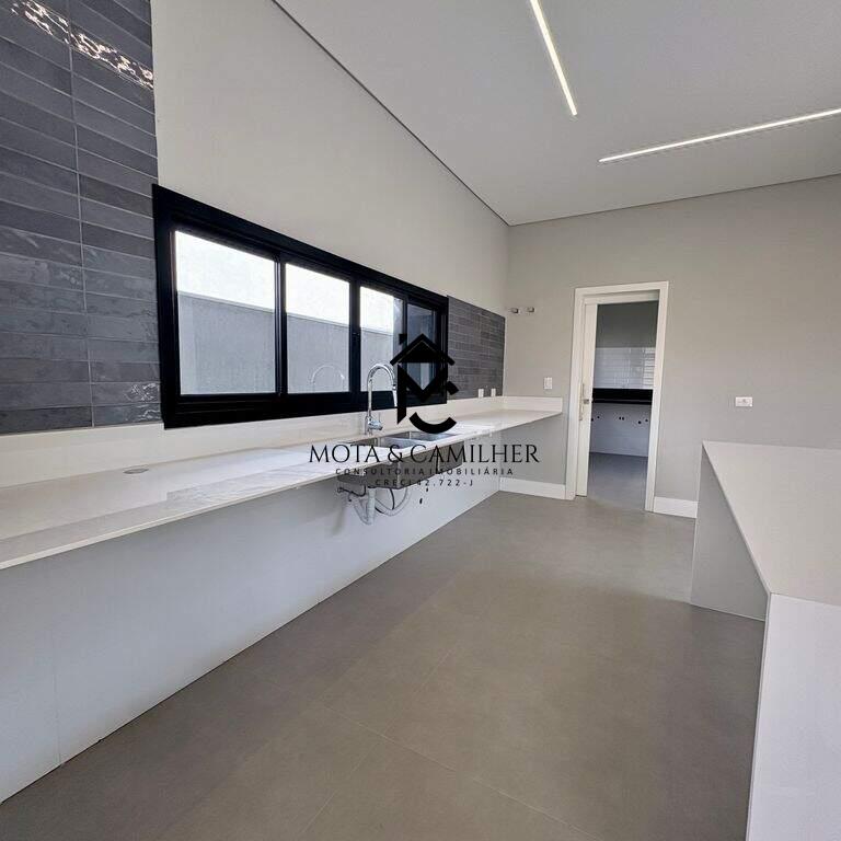 Casa em condominio à venda no Alphaville 2: 