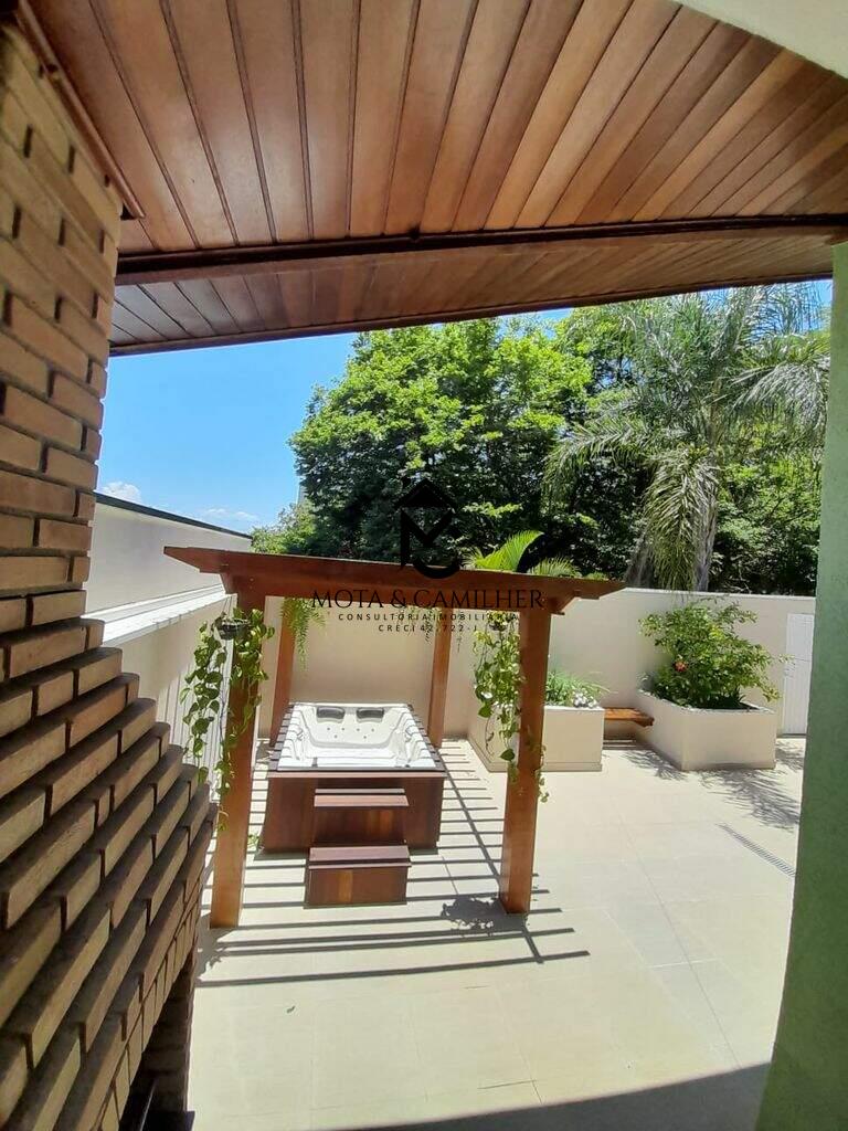 Casa em condominio à venda no Jardim Hípica Pinheiro: 