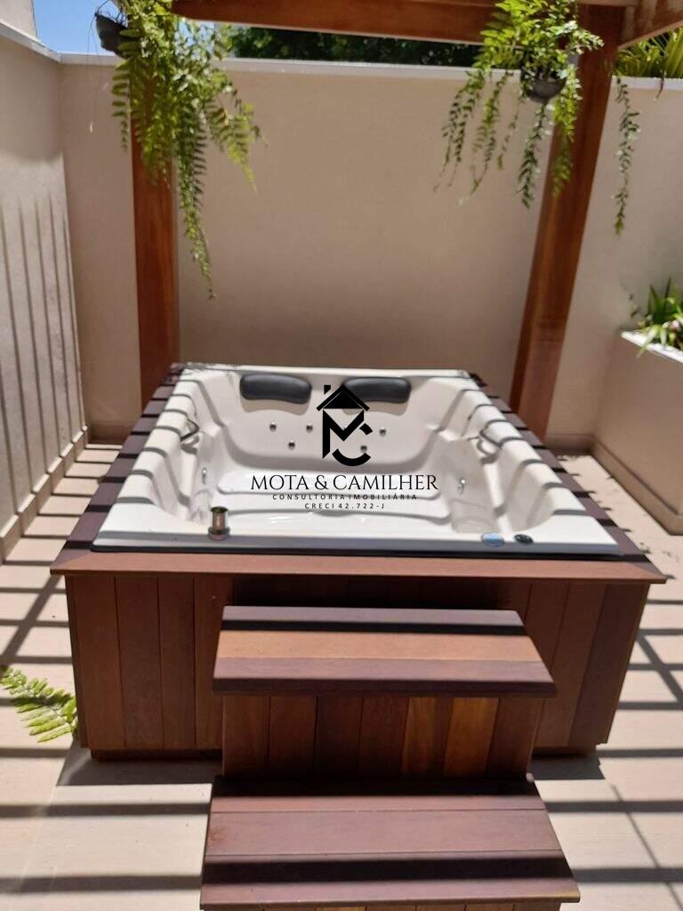 Casa em condominio à venda no Jardim Hípica Pinheiro: 