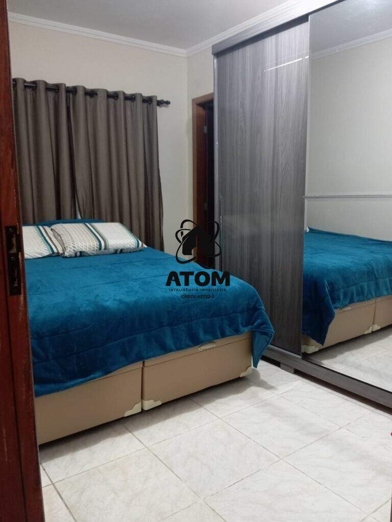 Casa em condominio à venda no Jardim Gurilandia: 