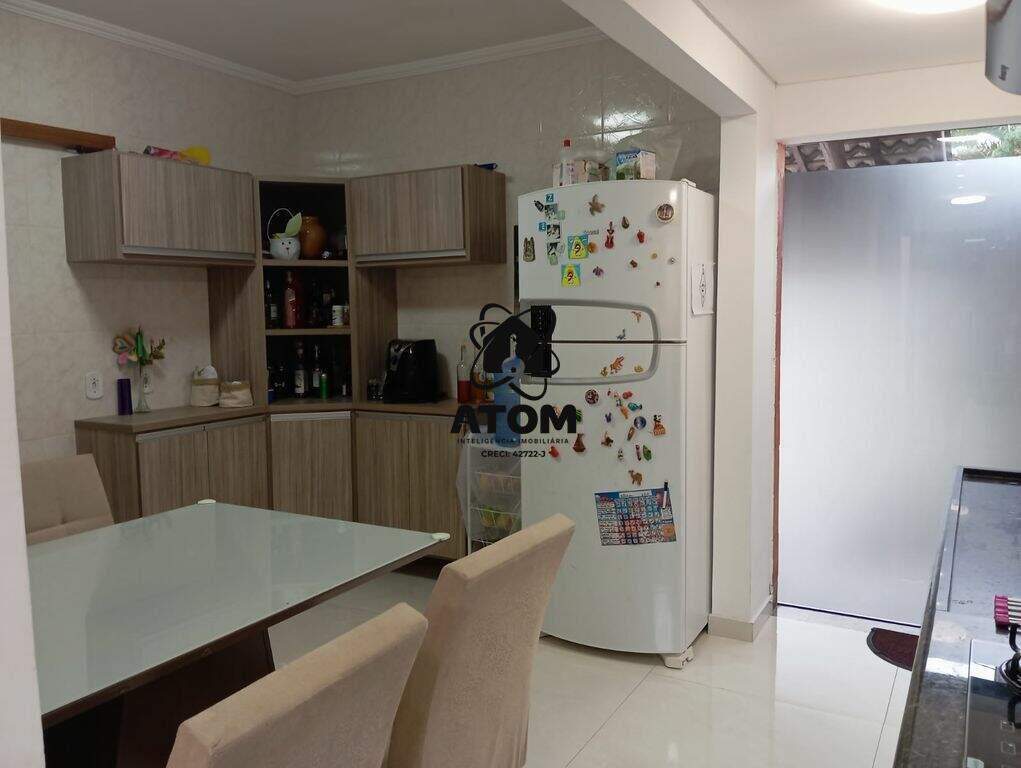 Casa em condominio à venda no Jardim Gurilandia: 
