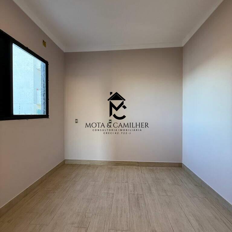 Casa em condominio à venda no Chácara Belo Horizonte: 