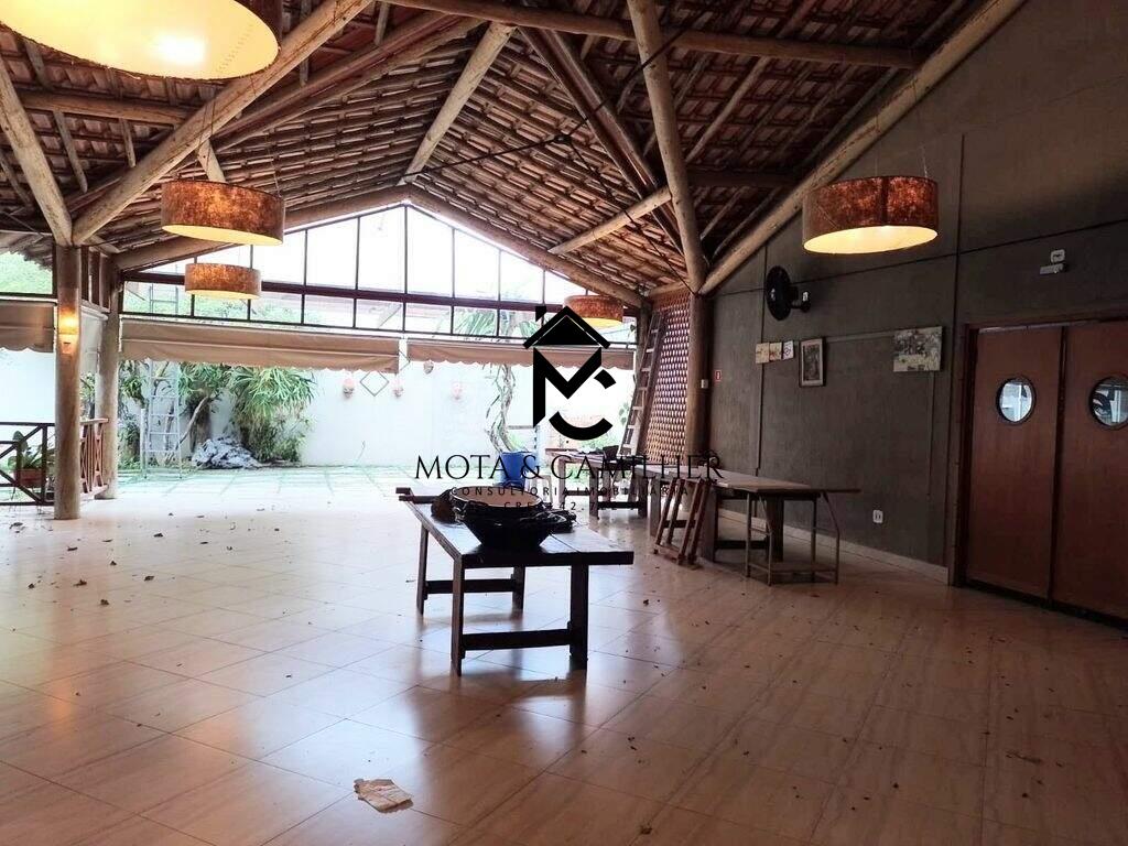 Ponto Comercial à venda no Quiririm: 