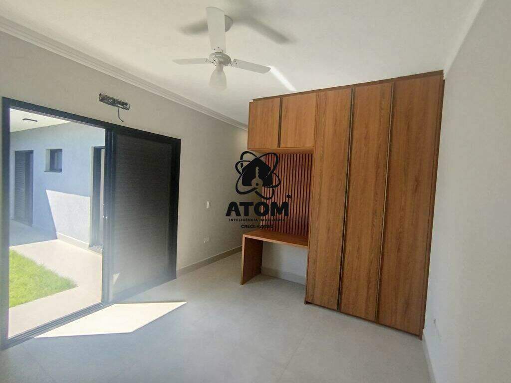 Casa em condominio à venda no Caminho Novo: 