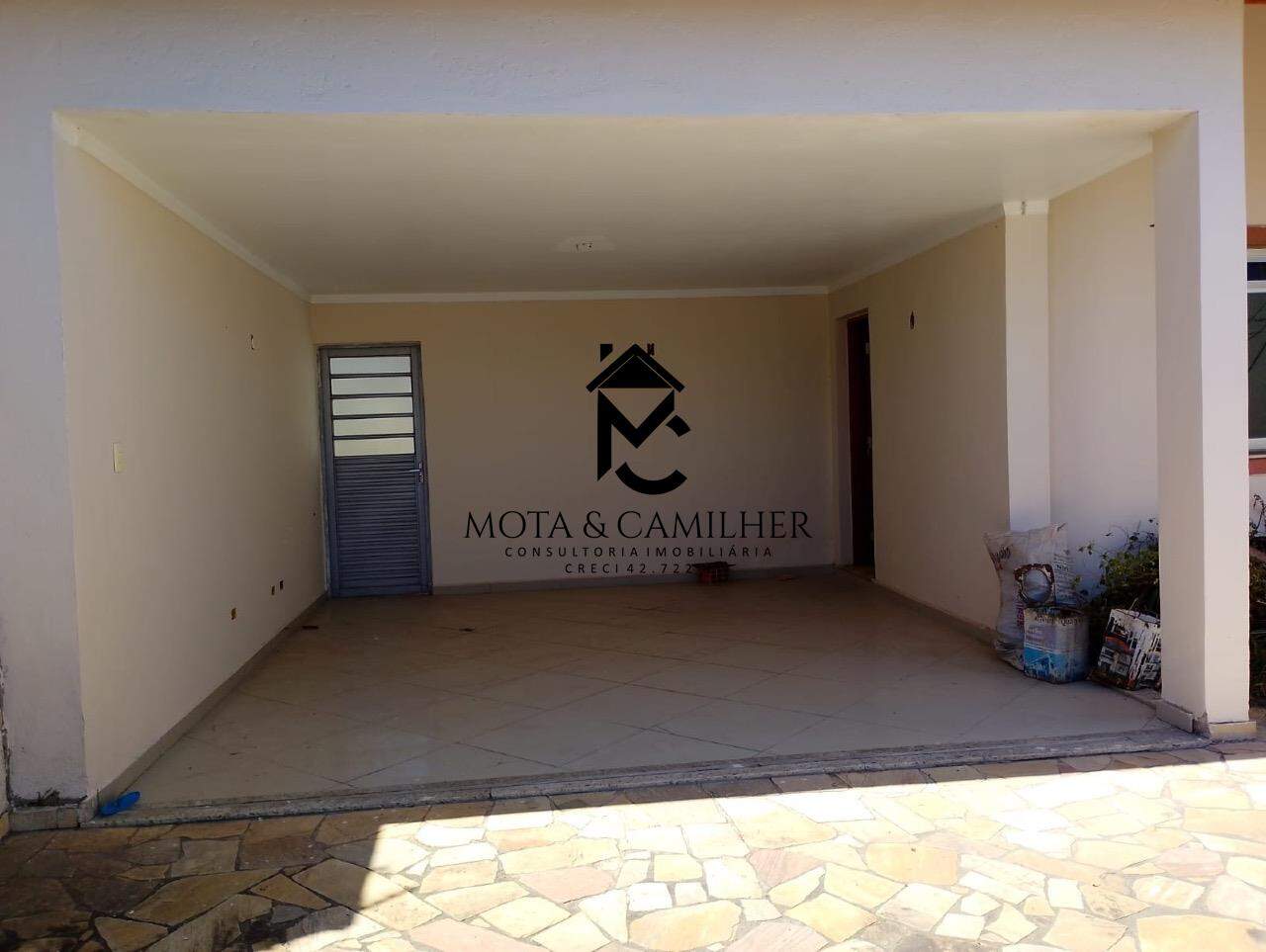 Casa para aluguel no Jardim Maria Augusta: 