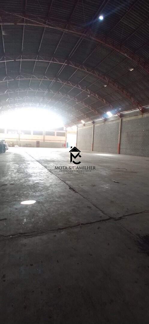 Galpão para aluguel no Piracangaguá: 