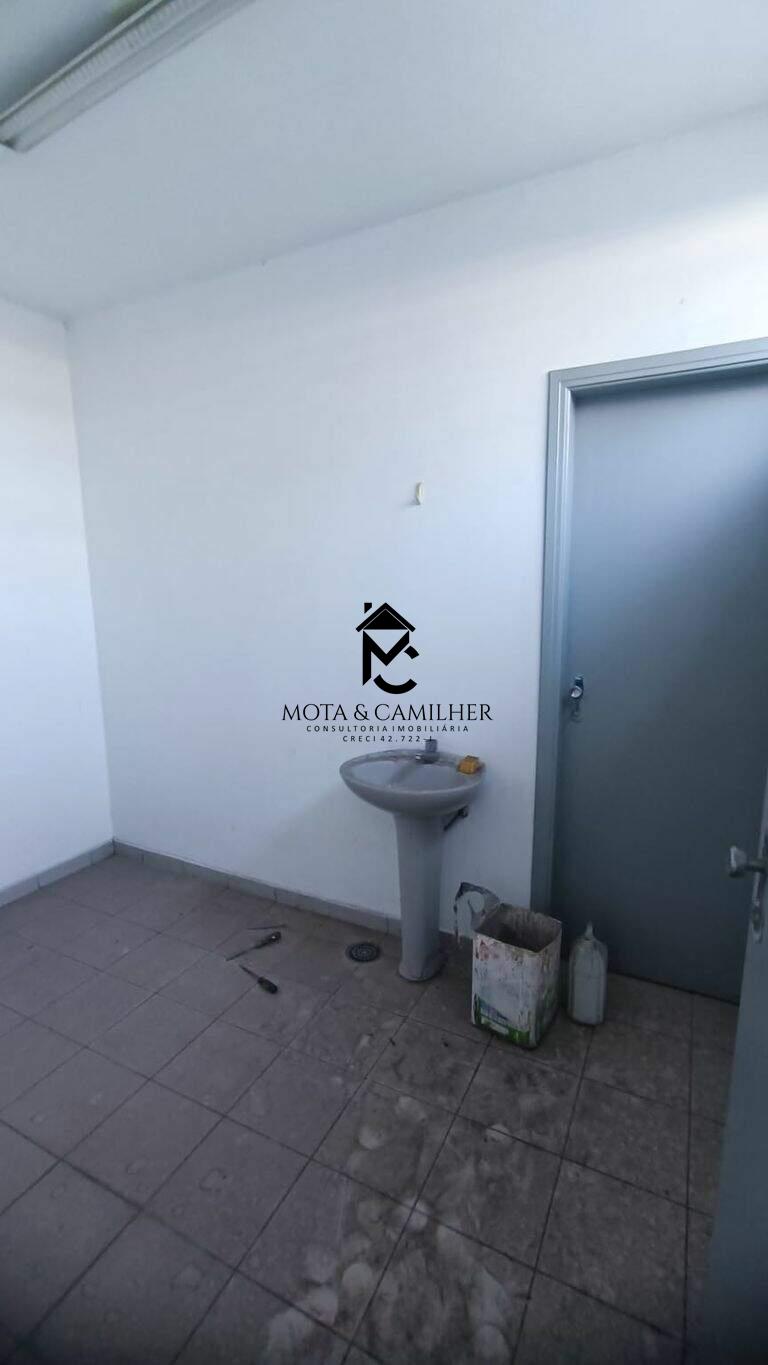 Ponto Comercial para aluguel no Jardim Ana Rosa: 