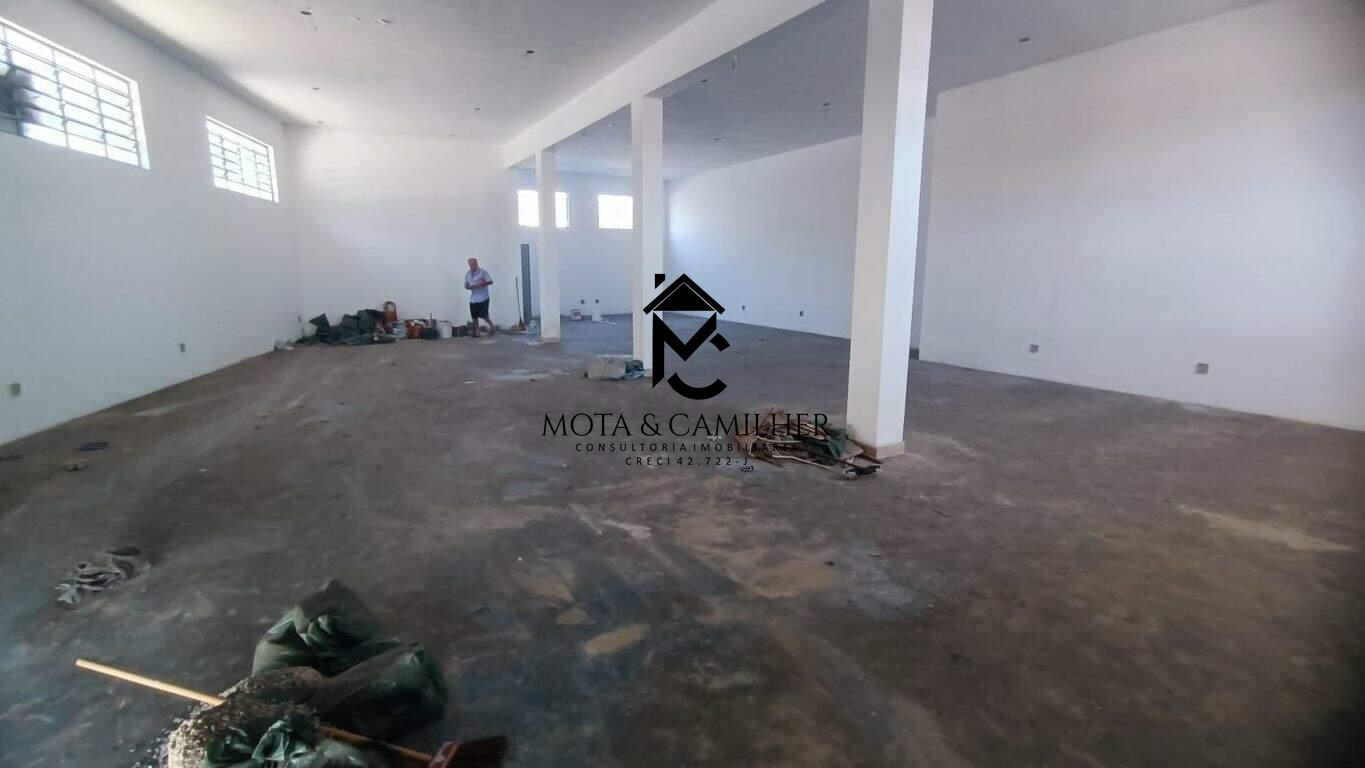 Ponto Comercial para aluguel no Jardim Ana Rosa: 