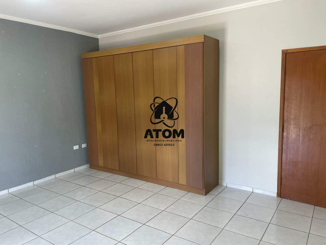Casa para aluguel no Caminho Novo: 