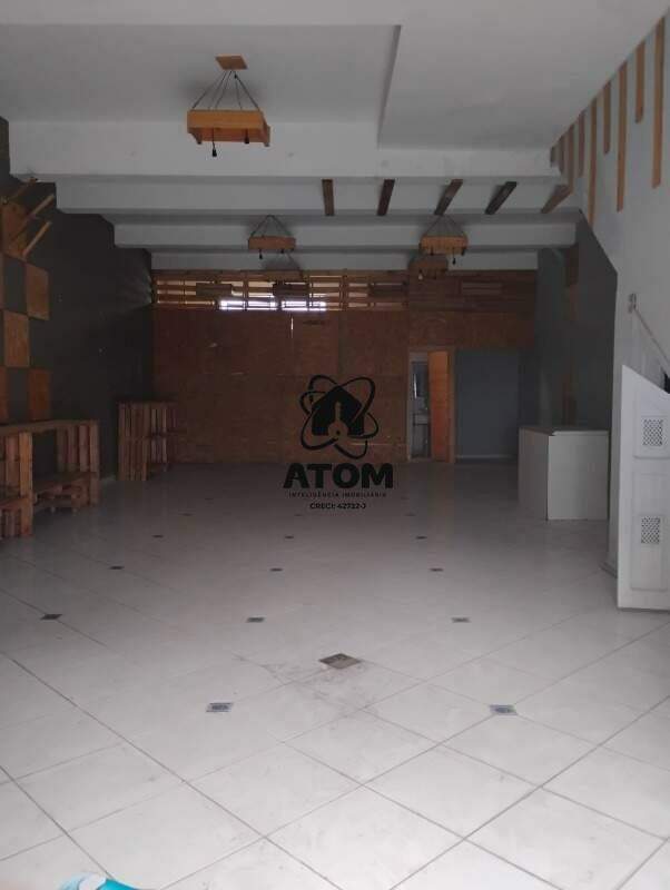 Casa Comercial para aluguel no Centro: 
