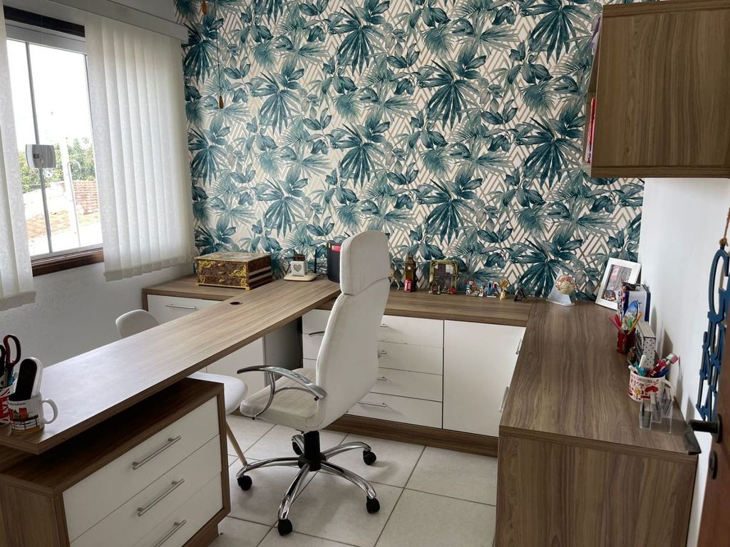 Casa em condominio à venda no Residencial São Charbel: 