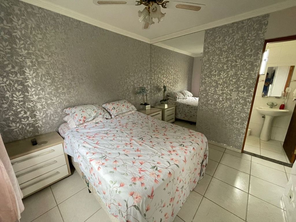 Casa em condominio à venda no Residencial São Charbel: 