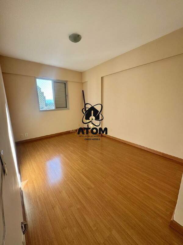Apartamento à venda no Jardim das Nações: 