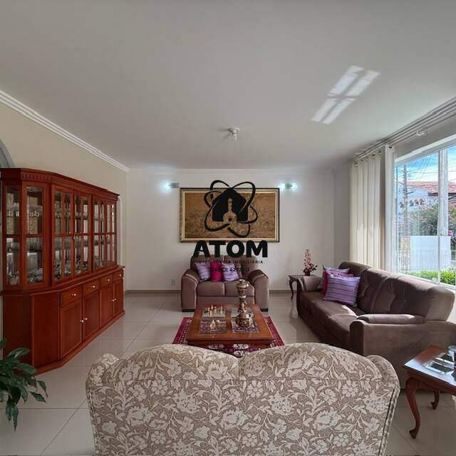 Casa em condominio à venda no Chácara Olaria: 