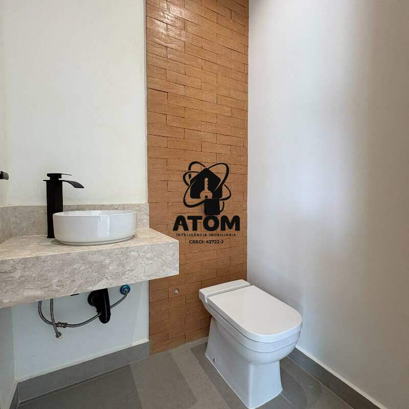 Casa em condominio à venda no Piracangaguá: 