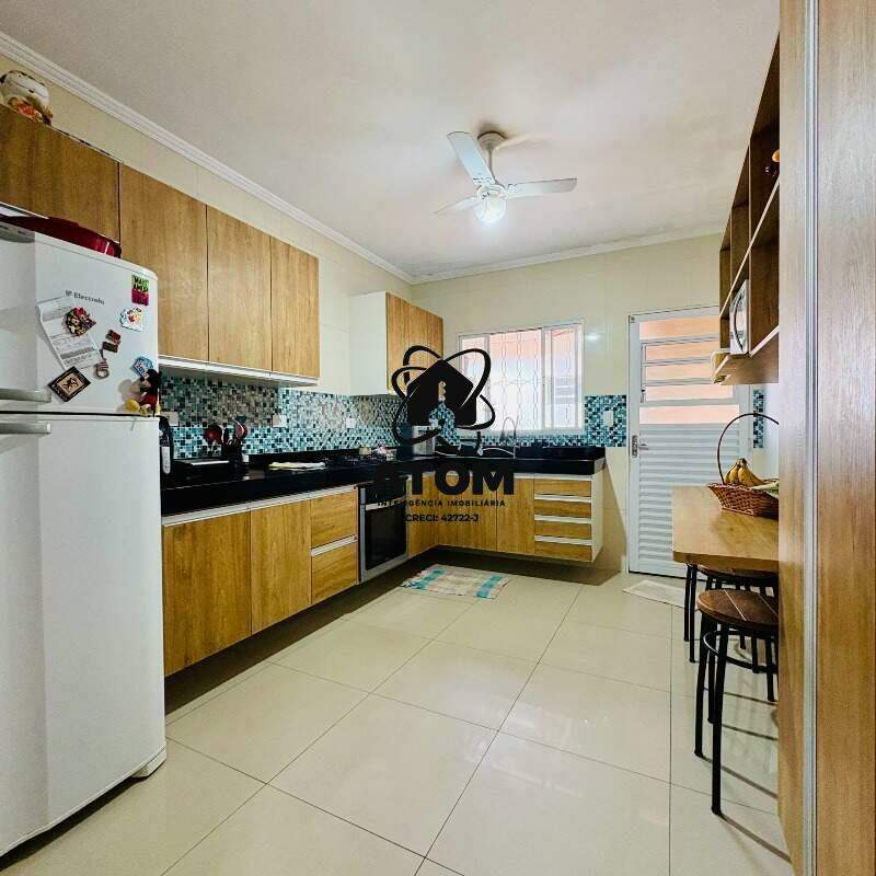 Casa à venda no Loteamento Residencial e Comercial Parque Central Flamboyant: 