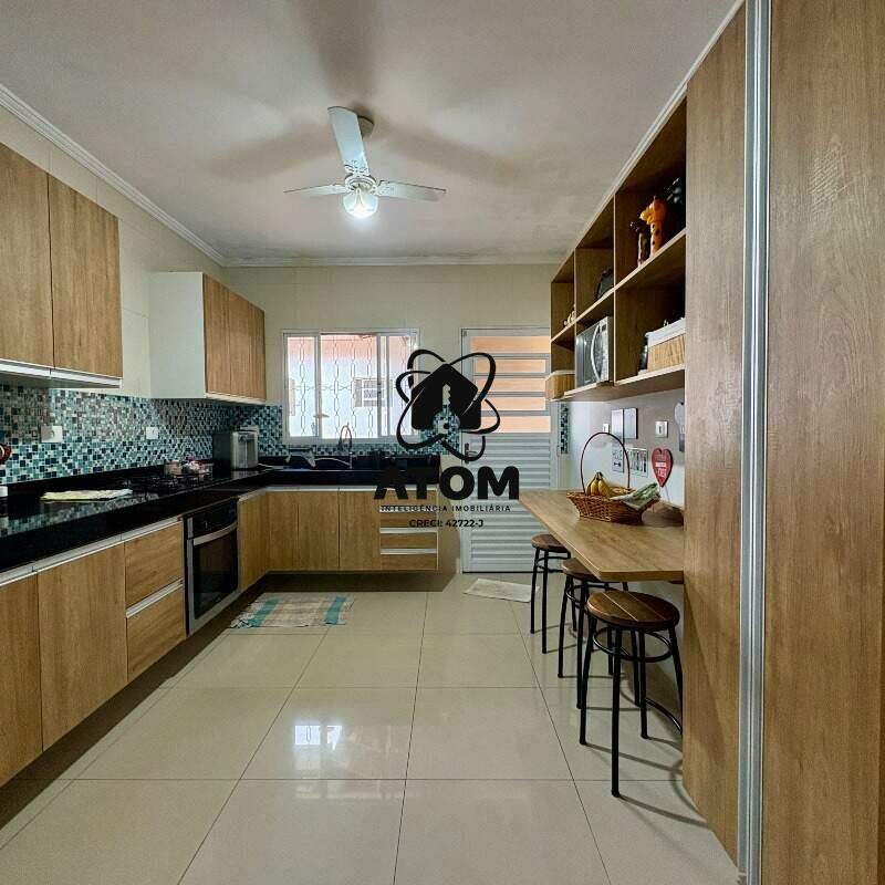 Casa à venda no Loteamento Residencial e Comercial Parque Central Flamboyant: 