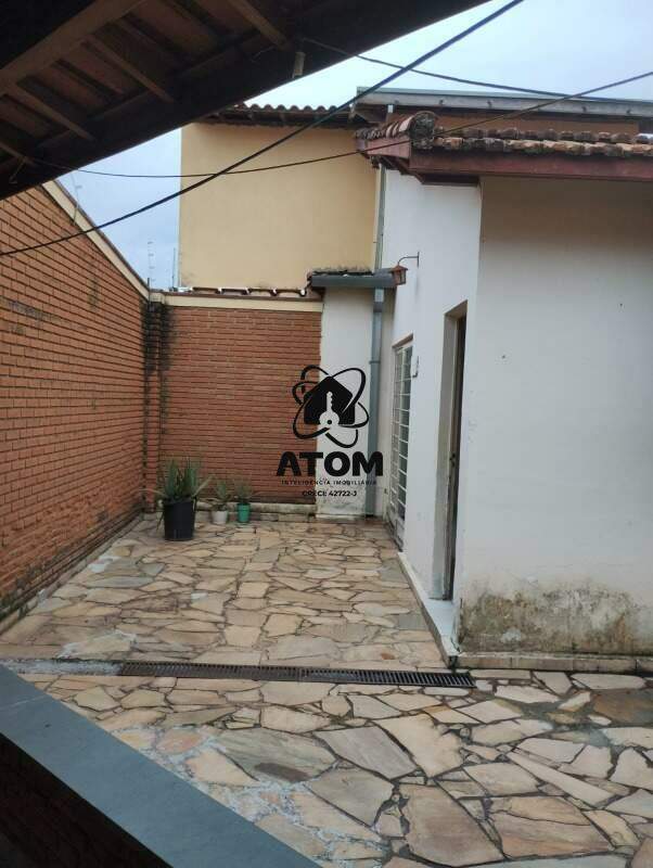 Casa para aluguel no Jardim Maria Augusta: 