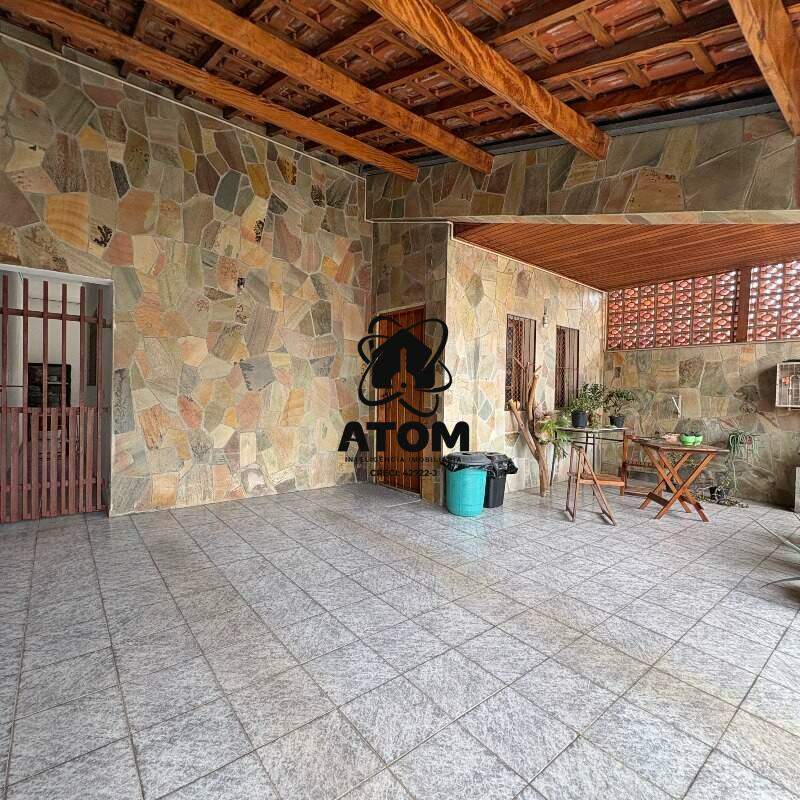 Casa à venda no Jardim Ana Emilia: 